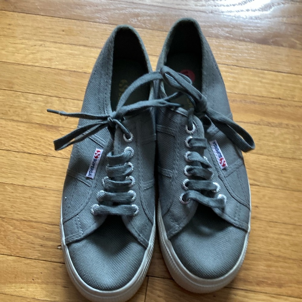 Superga Olive canvas shoes
